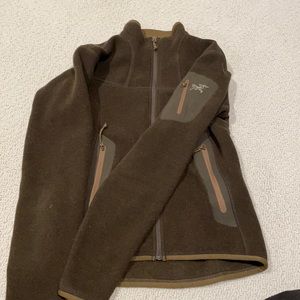 Arcteryx Covert Cardigan Women’s S/P Bust 35”